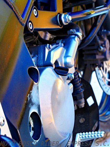 SUZUKI DL 650 V-STROM 013